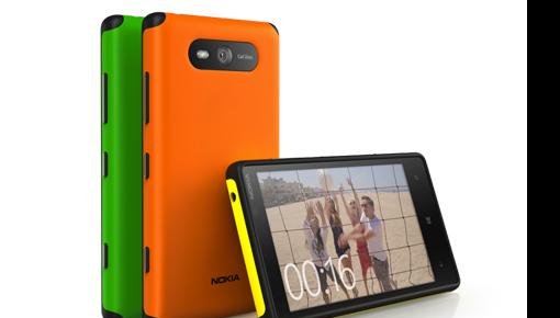 Nokia      Lumia 820