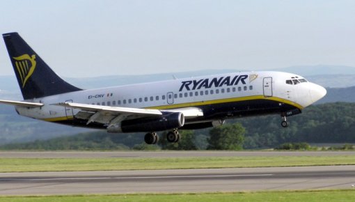 : Ryanair     