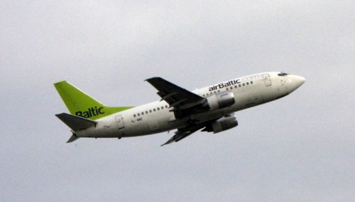    airBaltic  -    