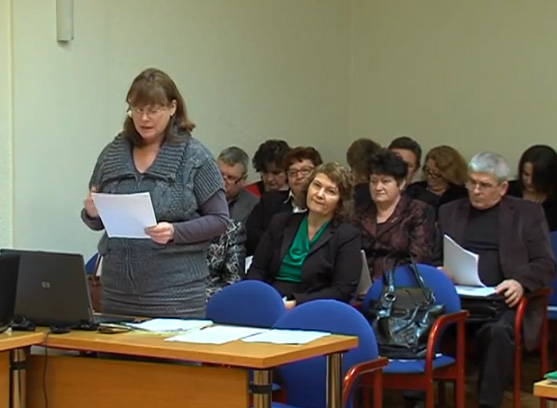 video-student-v-derevne-kak-transvestiti-i-transseksuali-ublazhayut-drug-druga