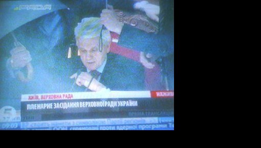 Дым и град яиц не помешали Раде оставить Черноморский флот РФ в Украине
