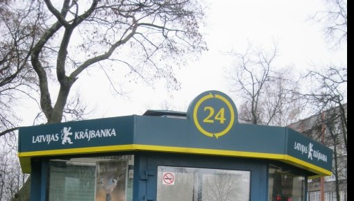 ���������� �Latvijas Krājbanka� ����� ��������� 50-100 �����