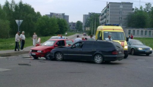 �� ����� VW � MB �� �������� �����������