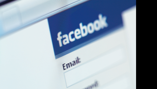 Facebook ��������� ������� � �������� �������������