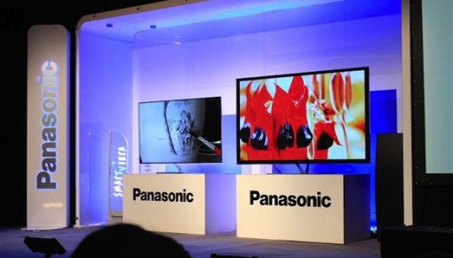  2013  Panasonic:   TV- ZT60