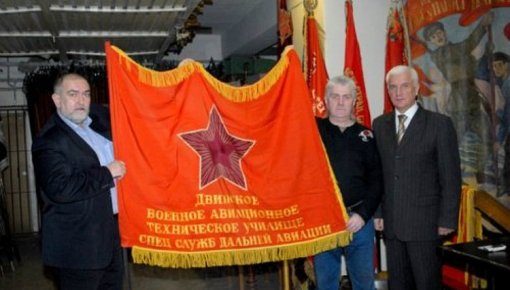23 февраля 1949 года: вручение знамени Двинскому военному училищу