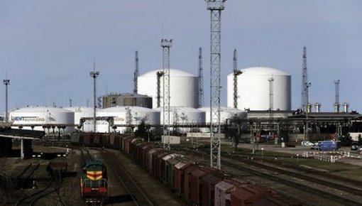 После утечки с Ventspils naftas terminаls собрано 28 кг нефтепродуктов