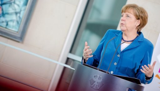 Меркель говорит о необходимости депортации преступников-мигрантов