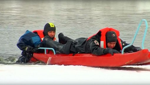 Спасатели провели на Даугаве учения