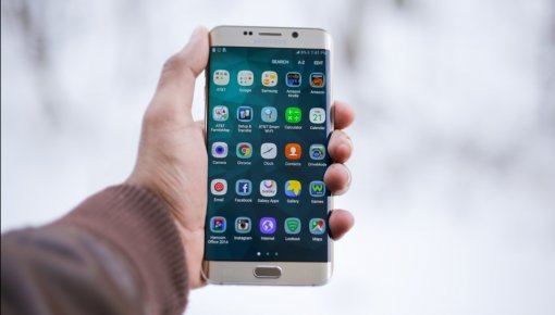 Компания Samsung прекратила производство взрывоопасных смартфонов