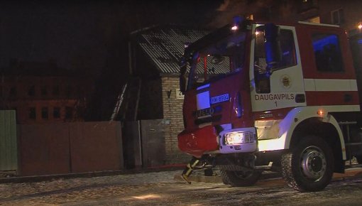 Пожар на улице Страдниеку: в чем причина возгорания