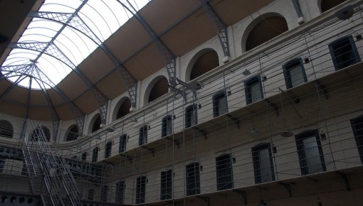 В Лиепае построят тюрьму-люкс: душевые в камерах, бассейн и спортзал