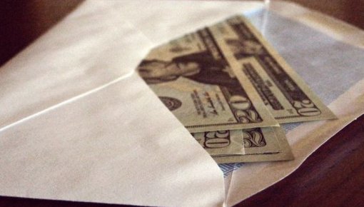 Литовец предложил полицейским 10 евро