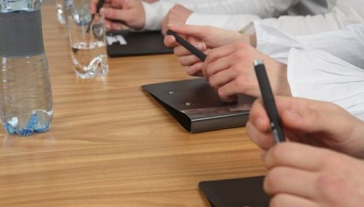Жители Крыжей приглашают в гости руководство города