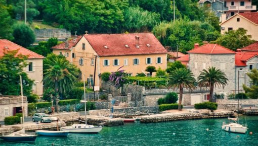 Viktorija Travel: Крит, Израиль и Черногория