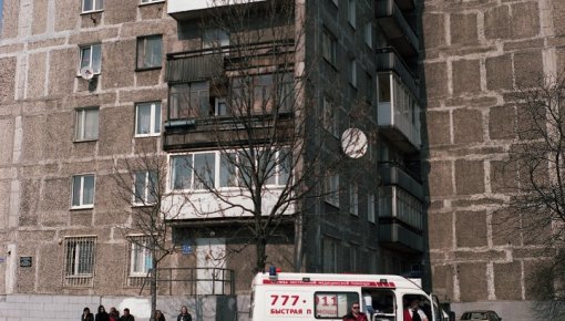 Четырехлетний мальчик выжил после падения с пятого этажа в Воронежской области