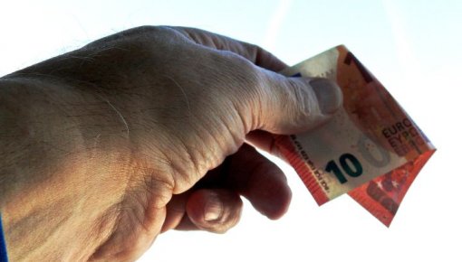 Пострадавшим от наводнения жителям выплатят пособия до 570 евро