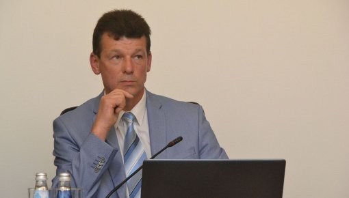 Эйгим призывает Элксниньша проявить себя