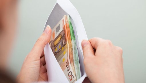 �������� � �������� �������� 200 ����� ���������