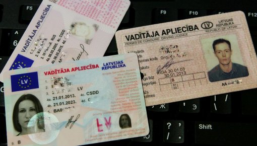 В Латвии запретят езду с испорченным водительским удостоверением