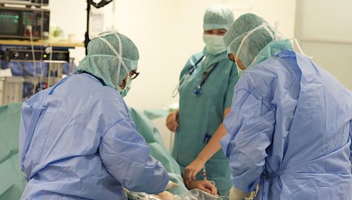 Франция: впервые в мире пациенту c 95% ожогами тела удачно пересадили кожу