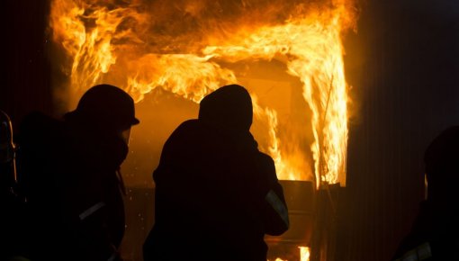 Пожар в Видземе: в огне погибли двое детей
