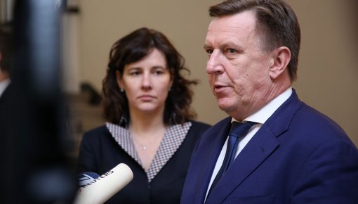 �� ������ ��� ����������� ������� ��������� ��������� �100 ������� � �������� ������