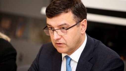 Рейрс: «В отпуске по уходу за ребенком можно будет работать четверть ставки»
