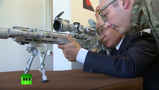 Путин пострелял из снайперской винтовки нового поколения (ВИДЕО)