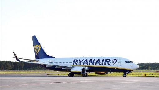   Ryanair      