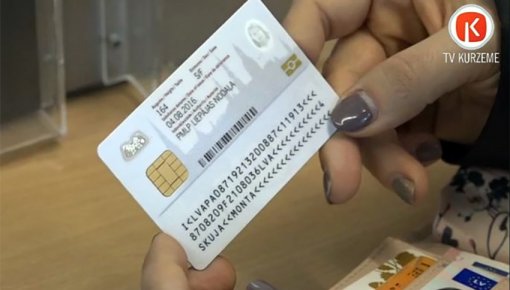 Новые ID-карты с увеличенным сроком действия начнут выдавать осенью