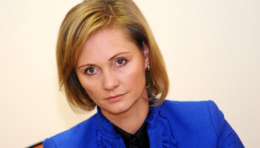 Брока, подозреваемая в деле о взятке 20 000 евро, получила новую должность в ЛУ