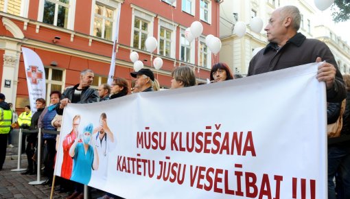 Профсоюз медиков обсудит акции протеста против запланированного для здравоохранения финансирования