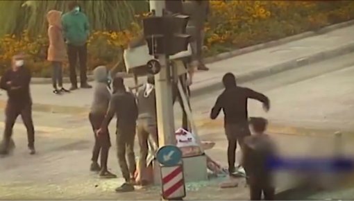 В протестах в Иране погибли больше сотни человек