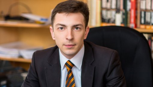 Суд: увольнение Зайцева незаконно – восстановить в должности и выплатить компенсацию