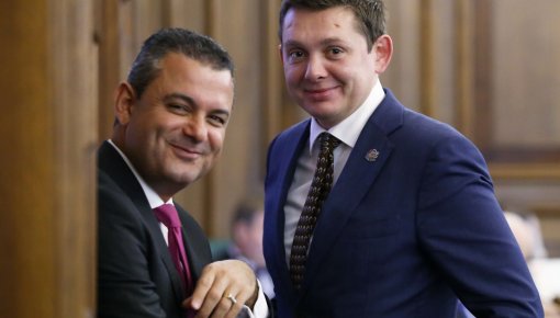 Кайминьш обсудил с эпидемиологами круг людей, с которыми он общался