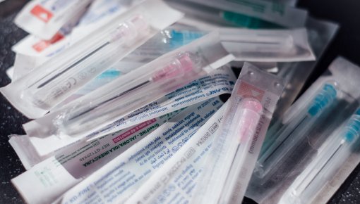 Названа примерная цена на вакцину Pfizer от коронавируса для Евросоюза