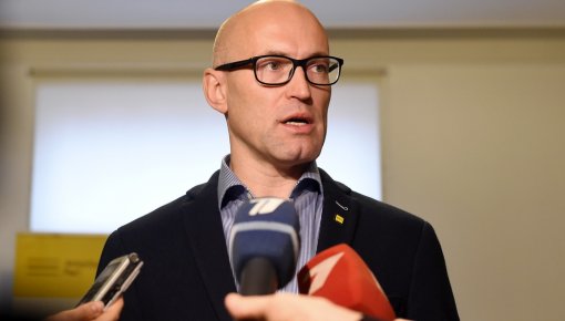 Глава Минздрава обещает «свободную очередь» на вакцинацию