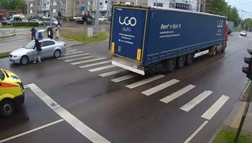 Сбитый подросток сбежал с места аварии