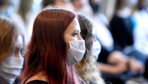 На сегодняшний день Covid выявлен в 77 учебных заведениях
