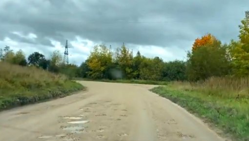 Дачники в недоумении: «Край заасфальтировал дорогу, город – нет»