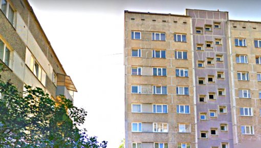 Девушка погибла, выпав из окна на ул. Тукума в Даугавпилсе