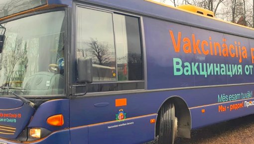 По улицам Даугавпилса поехал автобус с вакциной (+РАСПИСАНИЕ)