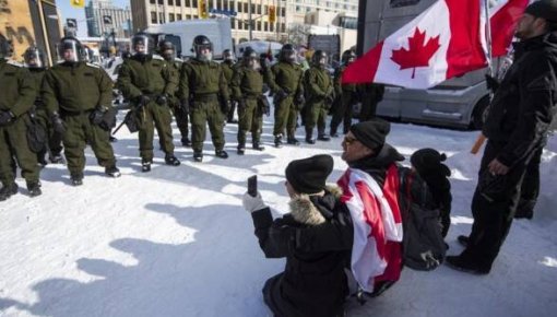 При разгоне протеста в канадской Оттаве задержаны более сотни человек