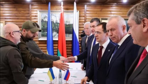 Украина и Россия договорились о гуманитарных коридорах