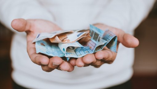 Долги по налогам составляют 1,096 млрд евро