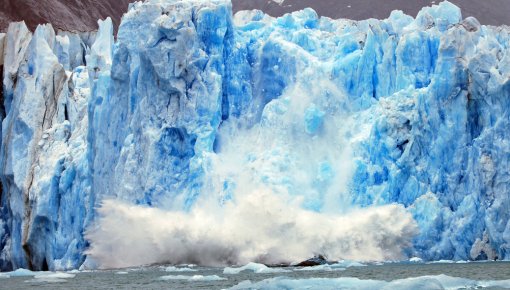 Исследователи встревожены: в Гренландии - сильный скачок таяния льда