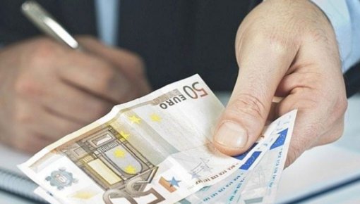 За необоснованно низкие зарплаты фирмам собираются начислять долг по налогам