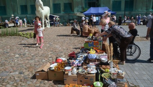 Блошиный рынок приглашает продавцов