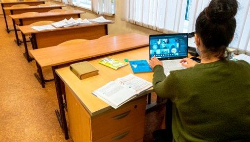 Директора школ: дефицит педагогов скажется на качестве обучения